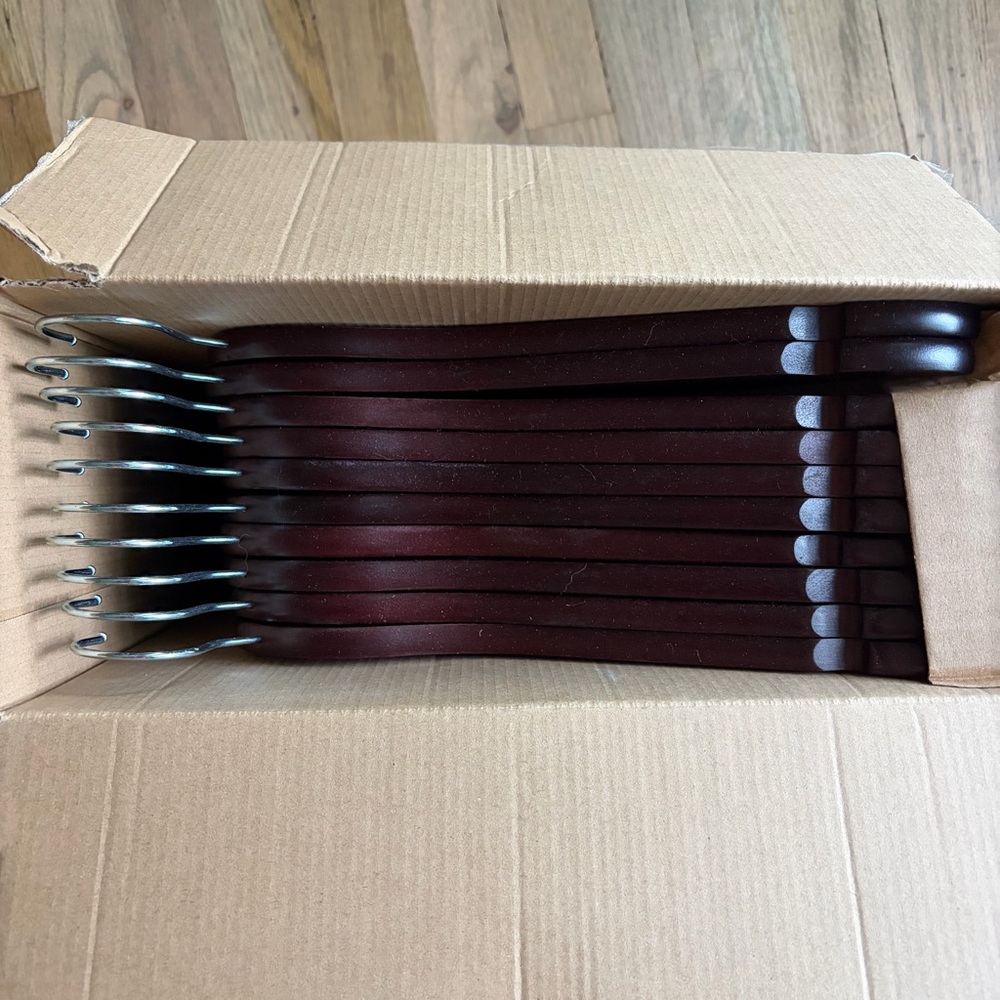Amazon Basics Cherry Wood Clothes Hangers, 20-pack